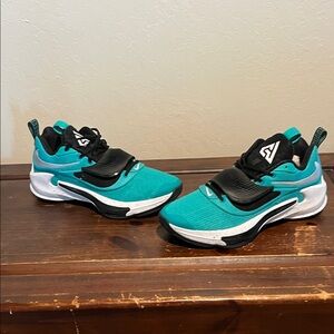 Nike Zoom Freak 3 (Giannis) - Team Clear Jade - size 11.5 - Used